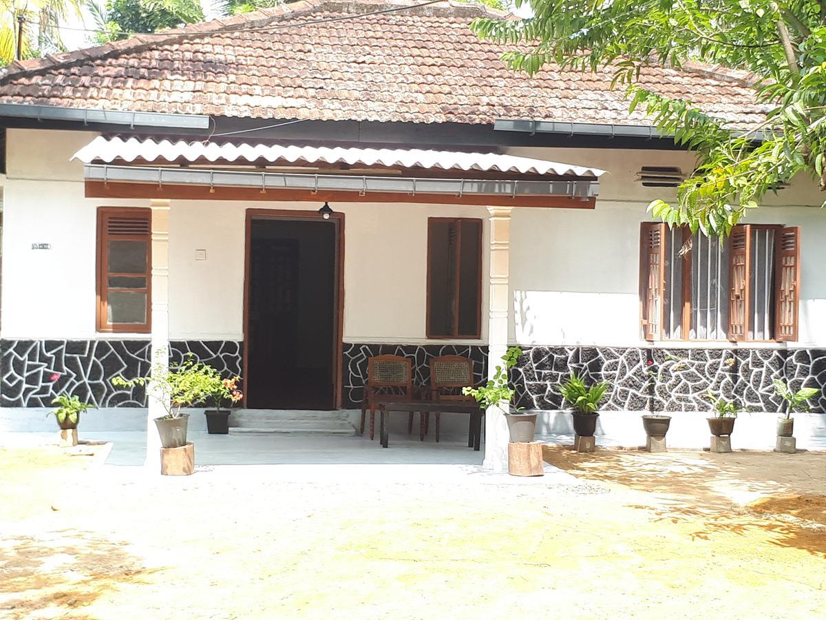 New Sam Tourist Inn Велигама Экстерьер фото