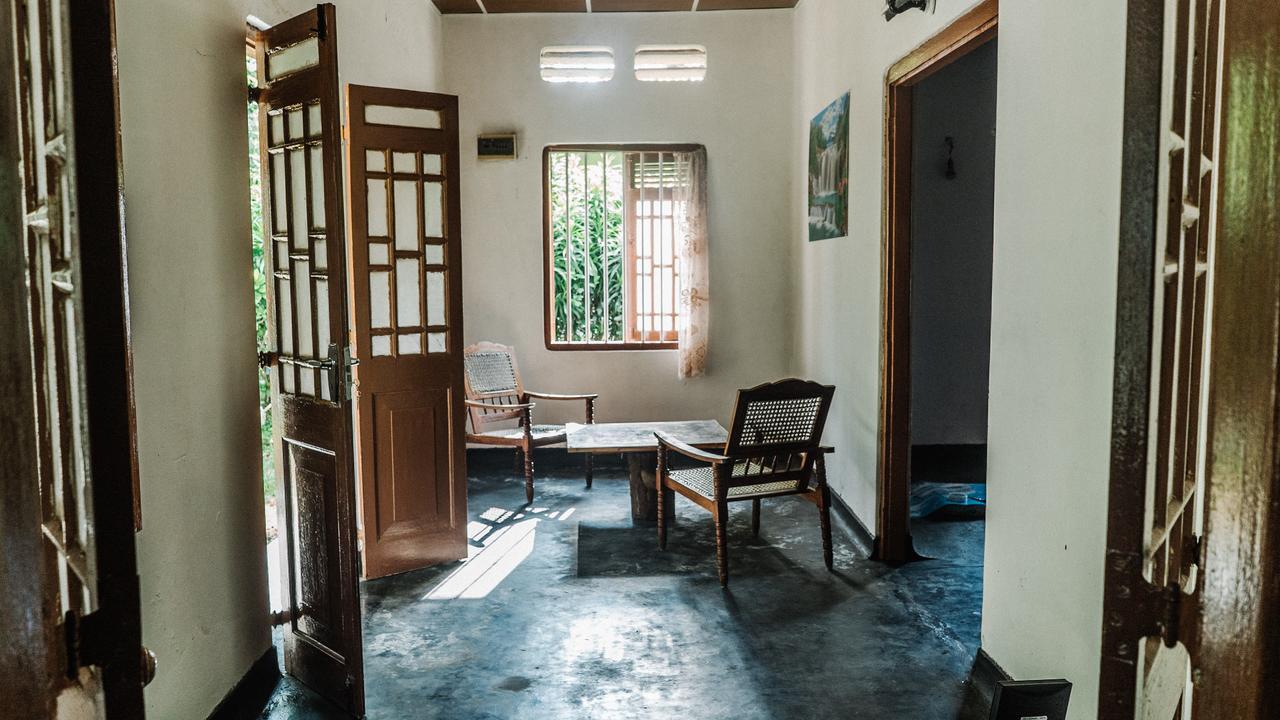 New Sam Tourist Inn Велигама Экстерьер фото