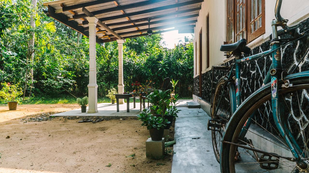 New Sam Tourist Inn Велигама Экстерьер фото