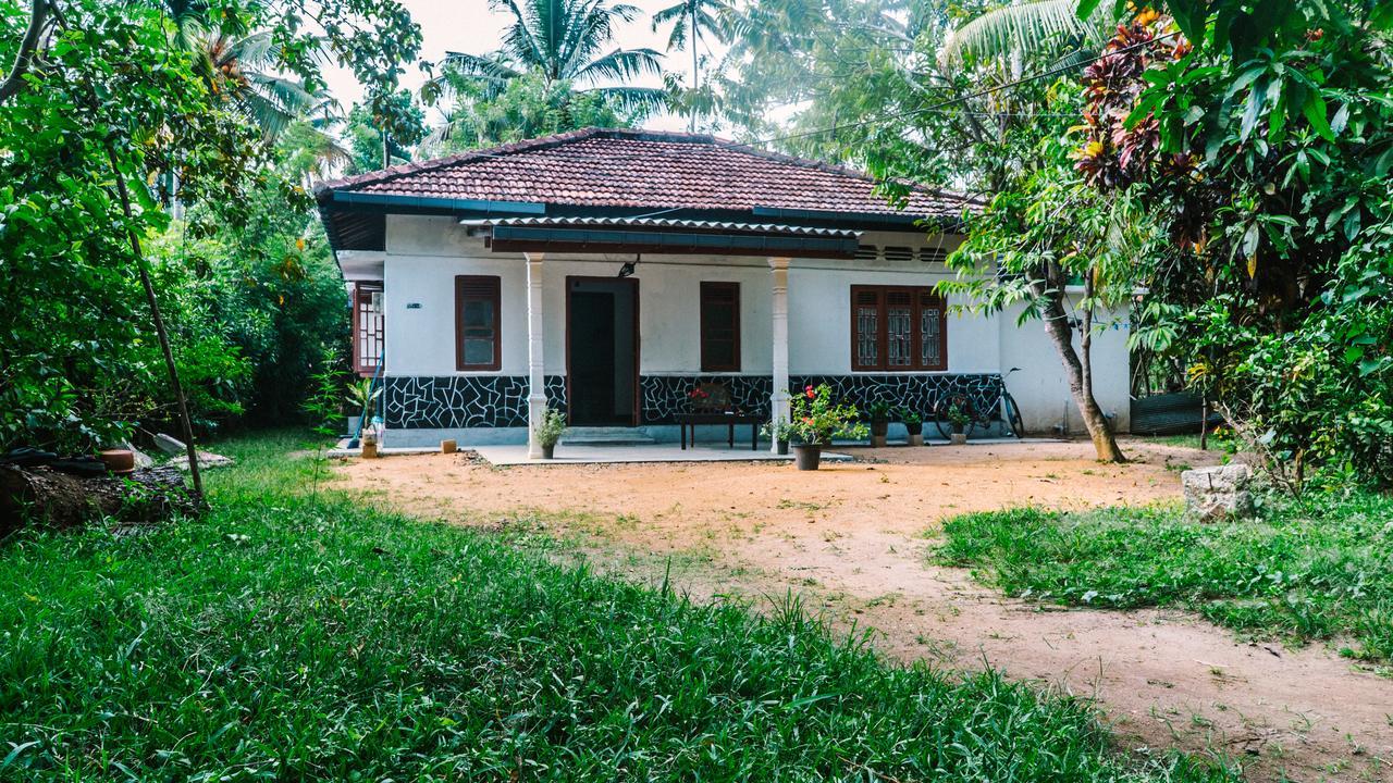 New Sam Tourist Inn Велигама Экстерьер фото